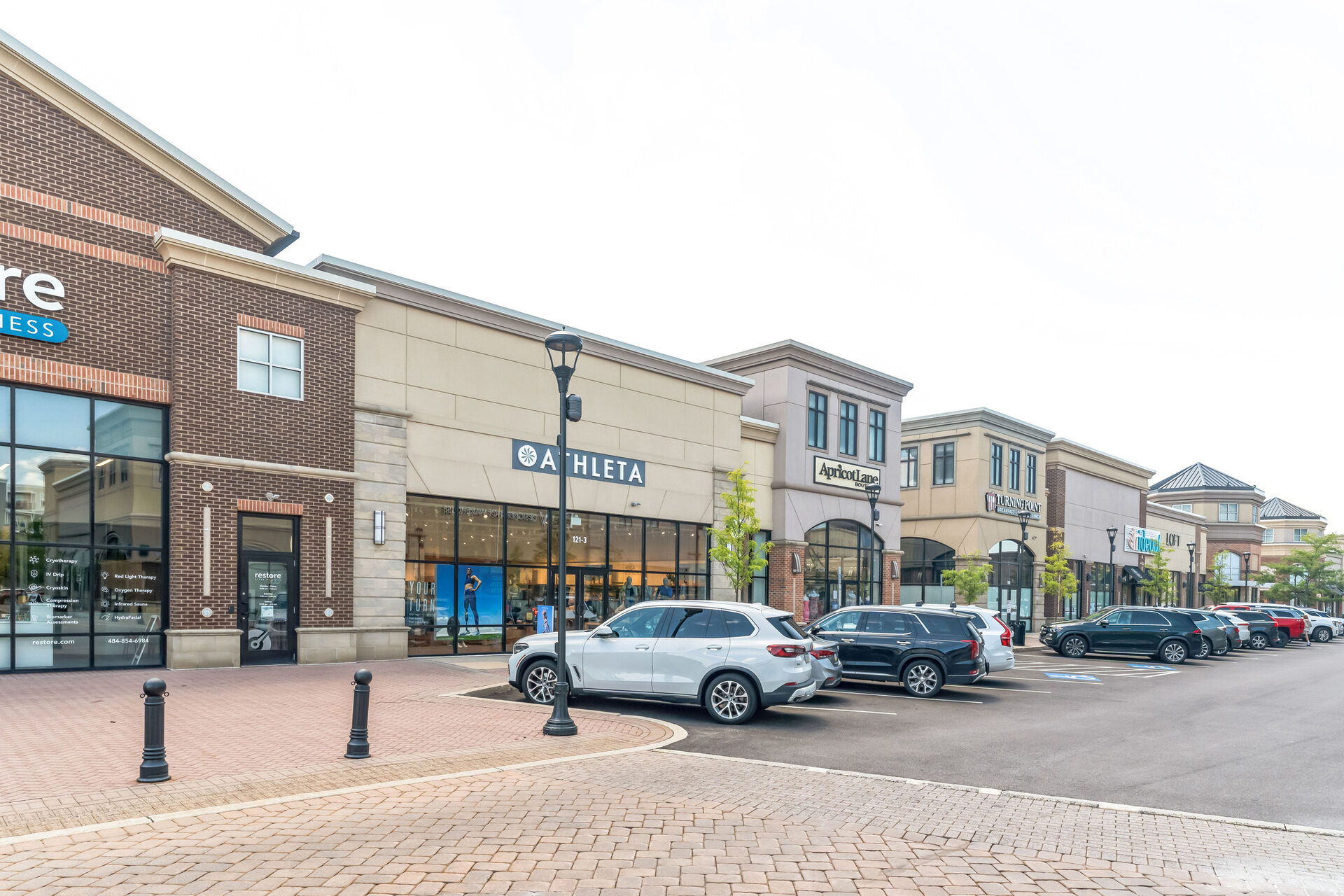 Athleta & Apricot Lane Boutique at Providence Town Center